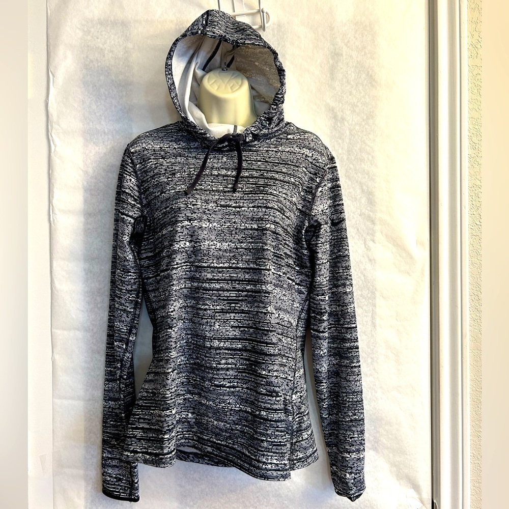 Nike Dri fit women’s pull over long sleeve hoodie with thumb holes‎ Sz-L Q15